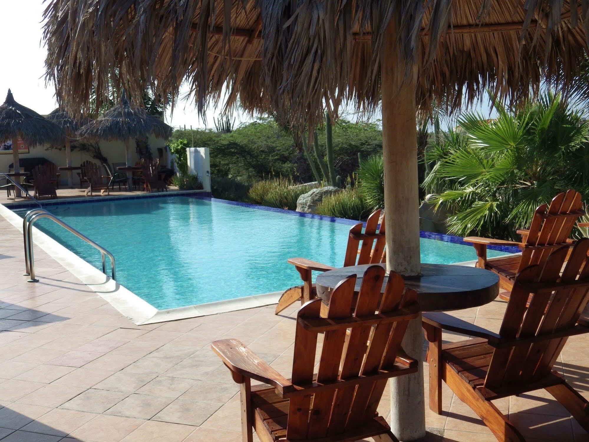 Aruba Cunucu Residence Palm Beach Exterior foto